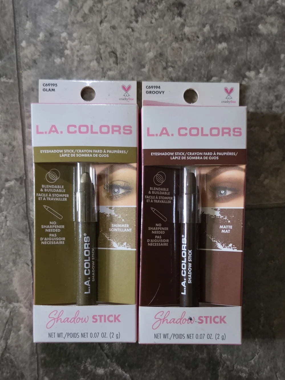 L.A. COLORS Shadow Stick Duo — Olive (Glam) & Brown (Groovy) BNIB